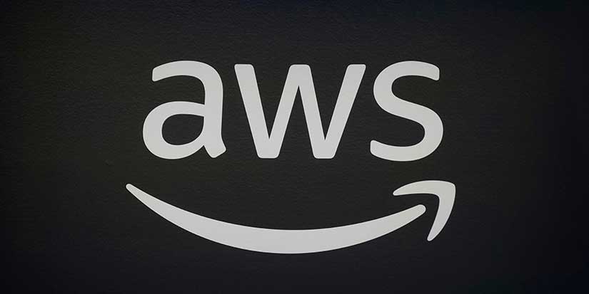 Amazon cloud outage takes down many online services around the world