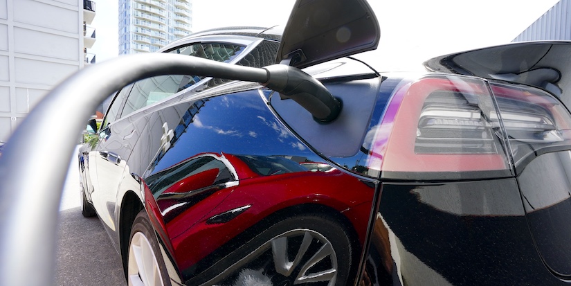 Ottawa set to scrap EV mandate, launch $1.5 billion investment fund: sources